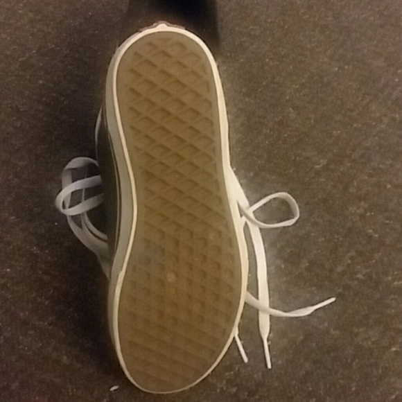 Vans - Picture 5 of 5